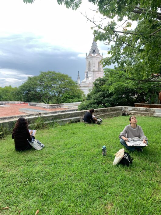 f9e0ef31-915c-404b-a5e1-1413e698939b